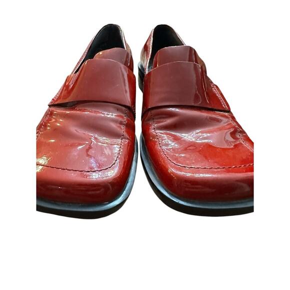 Enzo Angiolini Women's Red Patent Leather Slip On Loafers Size 6.5 - Picture 5 of 8